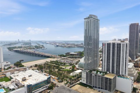 Copropriété à louer à Miami, Floride: 3 chambres, 175.59 m2 № 2407489 - photo 5