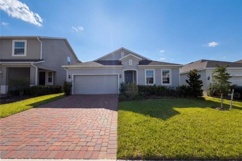 Casa en Clermont, Florida 4 dormitorios, 195.09 m2 № 2120086