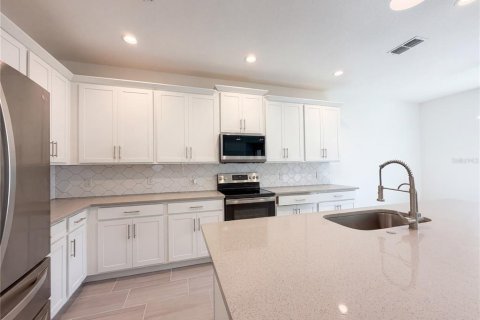 Casa en venta en Clermont, Florida, 4 dormitorios, 195.09 m2 № 2120086 - foto 8