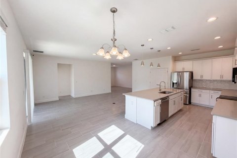 Casa en venta en Clermont, Florida, 4 dormitorios, 195.09 m2 № 2120086 - foto 10