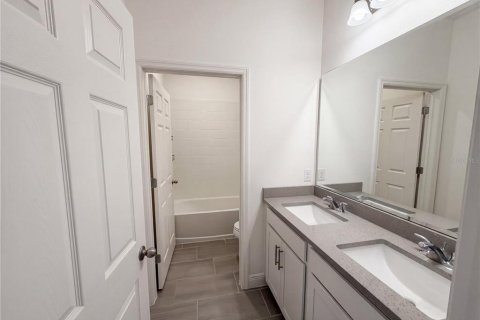 Casa en venta en Clermont, Florida, 4 dormitorios, 195.09 m2 № 2120086 - foto 18