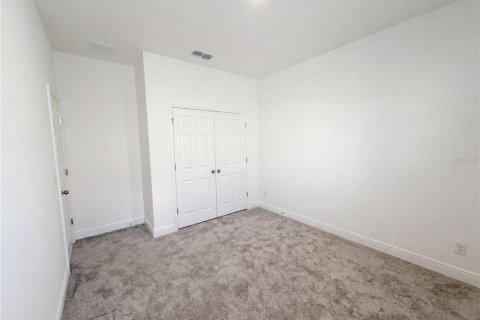 Casa en venta en Clermont, Florida, 4 dormitorios, 195.09 m2 № 2120086 - foto 15