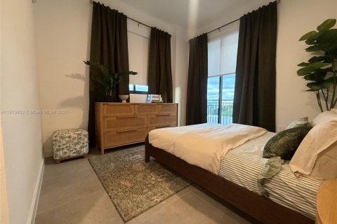 Villa ou maison à louer à Hollywood, Floride: 1 chambre, 124.58 m2 № 1968459 - photo 2