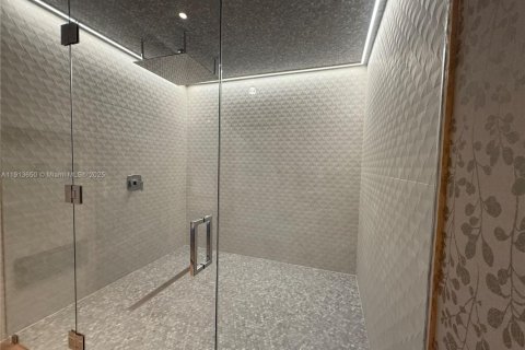 Villa ou maison à louer à Hollywood, Floride: 1 chambre, 124.58 m2 № 1968459 - photo 17