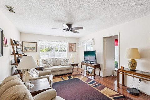 Condo in Hudson, Florida, 2 bedrooms  № 1853171 - photo 15