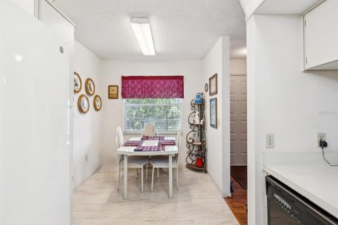 Condo in Hudson, Florida, 2 bedrooms  № 1853171 - photo 12