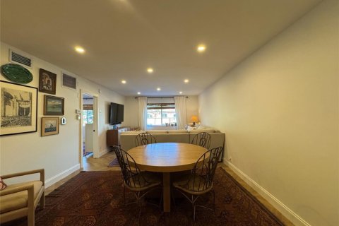 Condo in Wilton Manors, Florida, 1 bedroom № 2249989 - photo 4