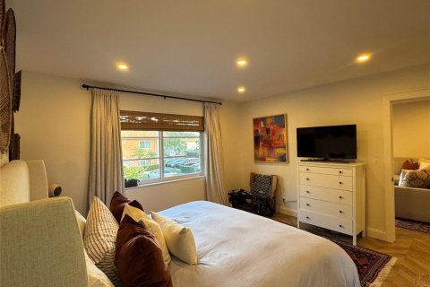 Condo in Wilton Manors, Florida, 1 bedroom № 2249989 - photo 20