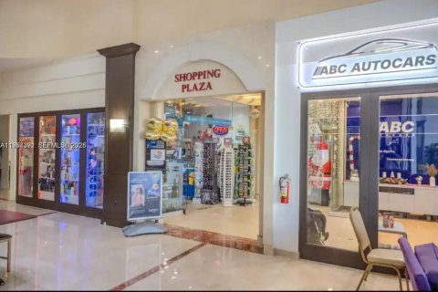 Condominio en venta en Sunny Isles Beach, Florida, 33.44 m2 № 2029069 - foto 8