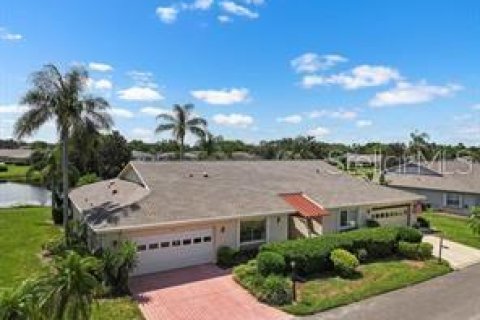 Condominio en venta en Sun City Center, Florida, 2 dormitorios, 146.69 m2 № 1855968 - foto 3