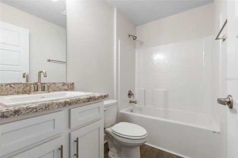 House in Palm Coast, Florida 4 bedrooms, 210.42 sq.m. № 1784549 - photo 24