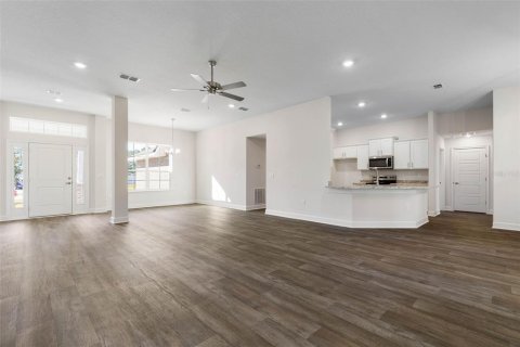 House in Palm Coast, Florida 4 bedrooms, 210.42 sq.m. № 1784549 - photo 2