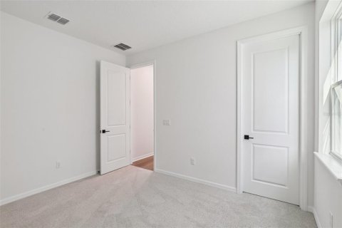 House in New Port Richey, Florida 4 bedrooms, 260.31 sq.m. № 1780757 - photo 30