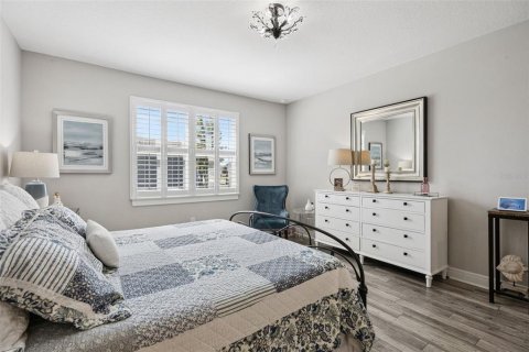 House in Winter Garden, Florida 4 bedrooms, 294.69 sq.m. № 2150831 - photo 26