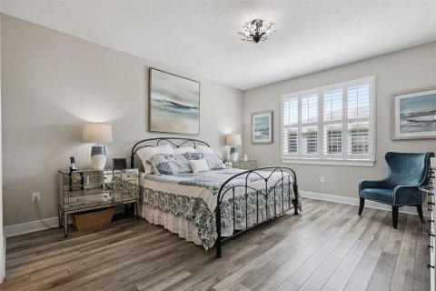 House in Winter Garden, Florida 4 bedrooms, 294.69 sq.m. № 2150831 - photo 27