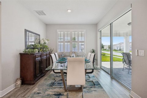 House in Winter Garden, Florida 4 bedrooms, 294.69 sq.m. № 2150831 - photo 25