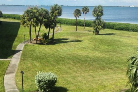 Condo in Longboat Key, Florida, 2 bedrooms  № 2375809 - photo 7