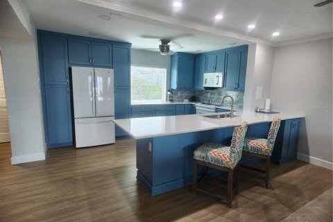 Condo in Longboat Key, Florida, 2 bedrooms  № 2375809 - photo 9