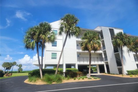 Condo in Longboat Key, Florida, 2 bedrooms  № 2375809 - photo 2