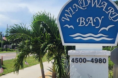 Condo in Longboat Key, Florida, 2 bedrooms  № 2375809 - photo 28
