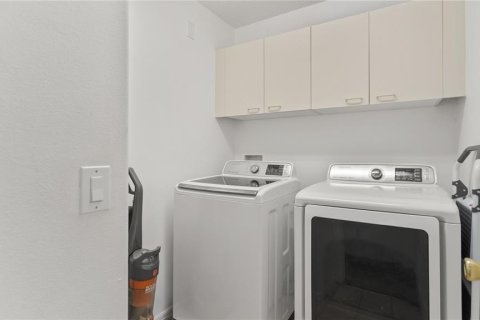 Купить виллу или дом в Орландо, Флорида 6 комнат, 233.09м2, № 2217246 - фото 24