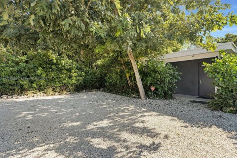 House in Key Largo, Florida 1 bedroom, 44.59 sq.m. № 1867706 - photo 8
