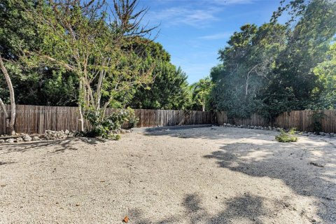 House in Key Largo, Florida 1 bedroom, 44.59 sq.m. № 1867706 - photo 9