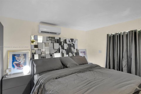 House in Key Largo, Florida 1 bedroom, 44.59 sq.m. № 1867706 - photo 6