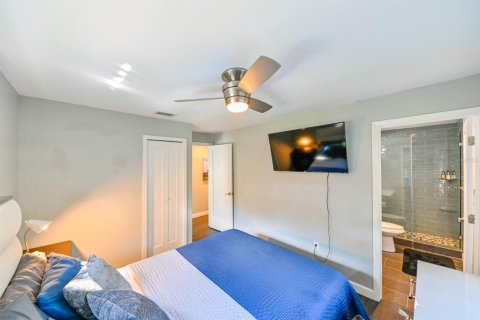 Casa en venta en Brandon, Florida, 4 dormitorios, 176.7 m2 № 1347098 - foto 15