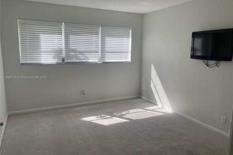 Copropriété à vendre à Boca Raton, Floride: 2 chambres, 87.14 m2 № 1947776 - photo 18