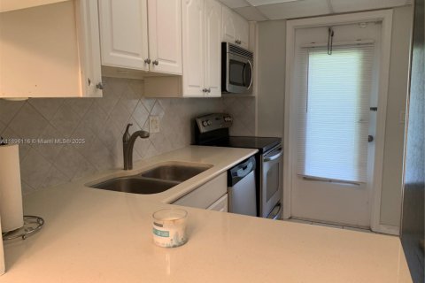 Copropriété à vendre à Boca Raton, Floride: 2 chambres, 87.14 m2 № 1947776 - photo 5