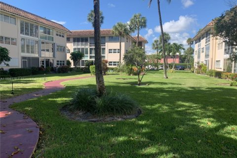 Copropriété à vendre à Boca Raton, Floride: 2 chambres, 87.14 m2 № 1947776 - photo 21