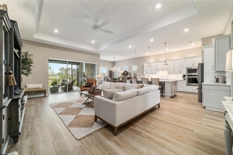 House in Ocala, Florida 3 bedrooms, 233.37 sq.m. № 2306112 - photo 4