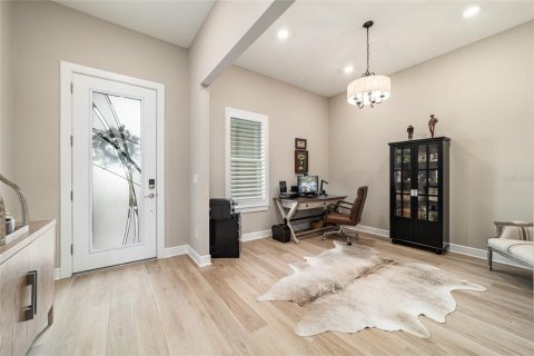 House in Ocala, Florida 3 bedrooms, 233.37 sq.m. № 2306112 - photo 9