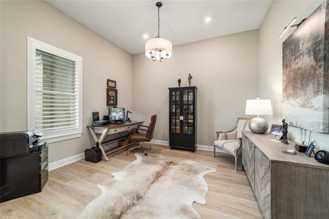 House in Ocala, Florida 3 bedrooms, 233.37 sq.m. № 2306112 - photo 10