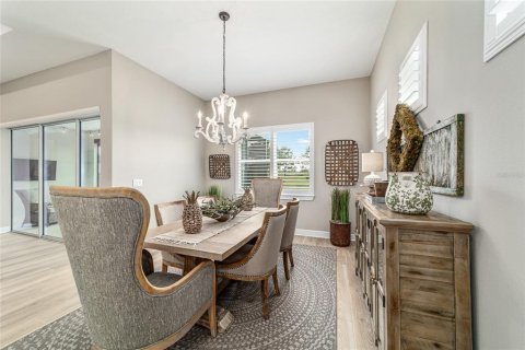 House in Ocala, Florida 3 bedrooms, 233.37 sq.m. № 2306112 - photo 23