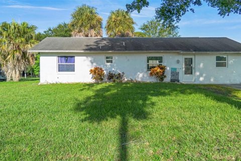 House in Oak Hill, Florida 2 bedrooms, 107.02 sq.m. № 1883921 - photo 23