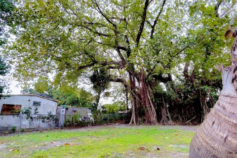 House in Miami, Florida 2 bedrooms, 57.97 sq.m. № 2030711 - photo 27