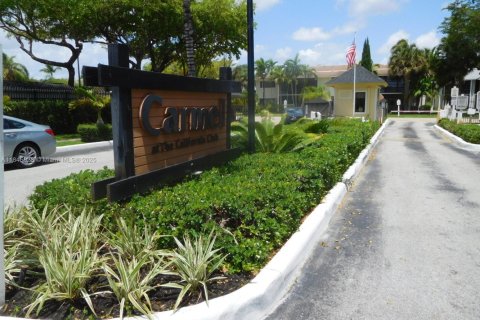Condo in Miami, Florida, 2 bedrooms  № 1842599 - photo 22