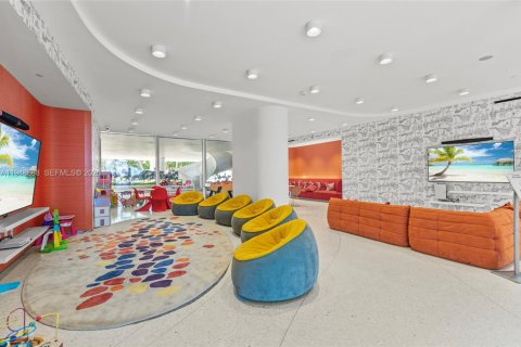 Condo in Sunny Isles Beach, Florida, 3 bedrooms  № 2004676 - photo 30