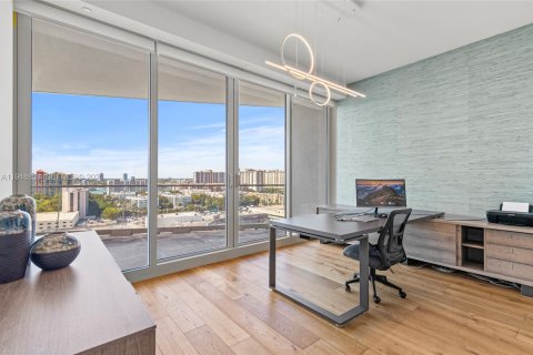 Condo in Sunny Isles Beach, Florida, 3 bedrooms  № 2004676 - photo 7