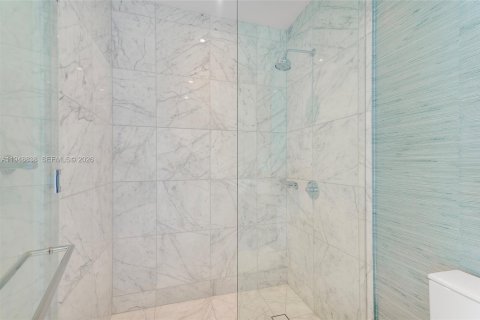 Condo in Sunny Isles Beach, Florida, 3 bedrooms  № 2004676 - photo 28