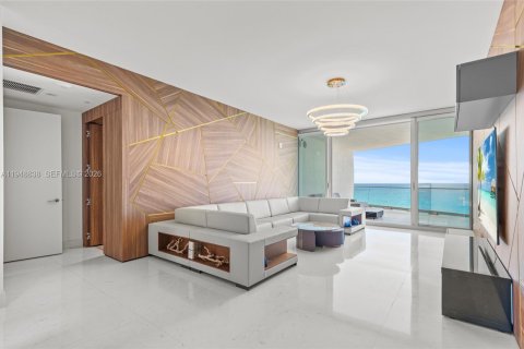 Condo in Sunny Isles Beach, Florida, 3 bedrooms  № 2004676 - photo 16