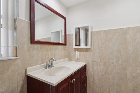 Condominio en venta en Sunrise, Florida, 1 dormitorio, 59.46 m2 № 2026116 - foto 22