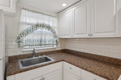 Condominio en venta en Sunrise, Florida, 1 dormitorio, 59.46 m2 № 2026116 - foto 10