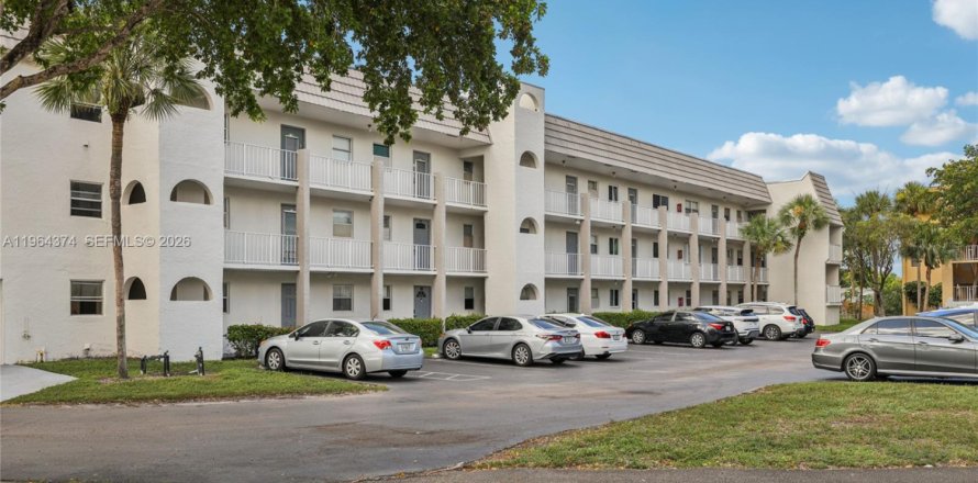 Condominio en Sunrise, Florida, 1 dormitorio  № 2026116