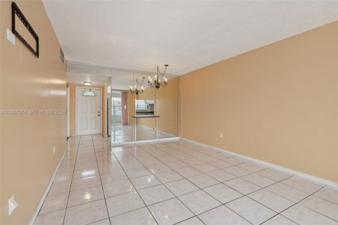 Condominio en venta en Sunrise, Florida, 1 dormitorio, 59.46 m2 № 2026116 - foto 7
