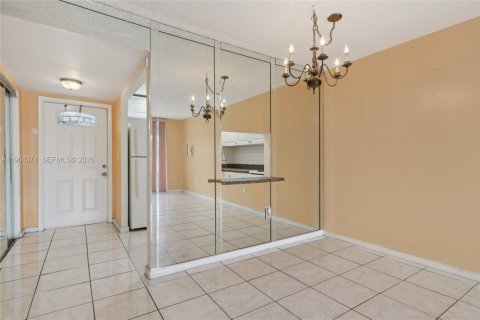 Condominio en venta en Sunrise, Florida, 1 dormitorio, 59.46 m2 № 2026116 - foto 6