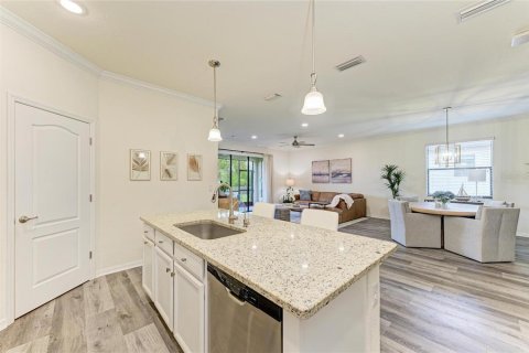 House in Bradenton, Florida 3 bedrooms, 170.94 sq.m. № 1793217 - photo 14