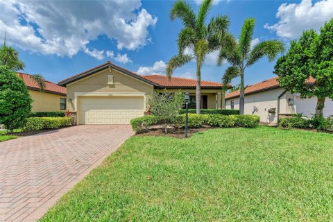 House in Bradenton, Florida 3 bedrooms, 170.94 sq.m. № 1793217 - photo 5